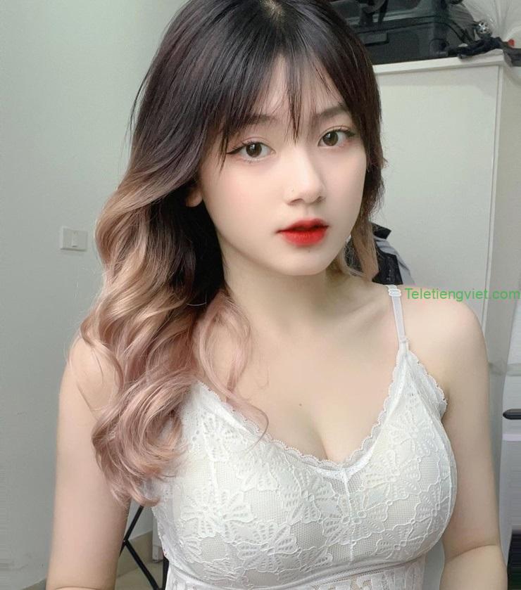 Bộ ảnh nude girl  xinh tuổi dậy thì